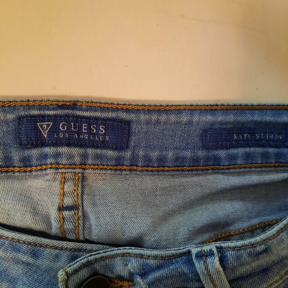 Guess Jeans - Picture 3 of 5